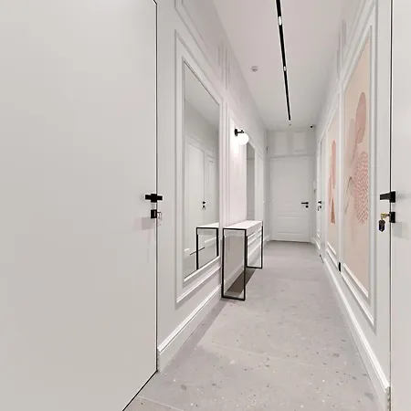 Three Pearls Deluxe & * ザダル