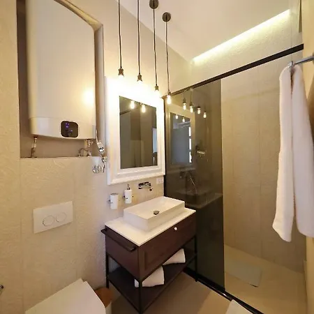 Three Pearls Deluxe & Apartmán Zadar