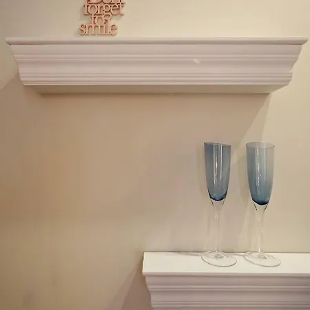 Three Pearls Deluxe &