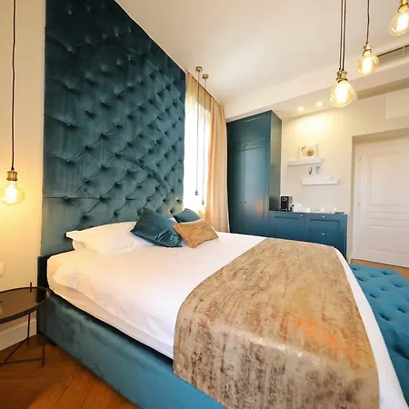 Three Pearls Deluxe & Zadar